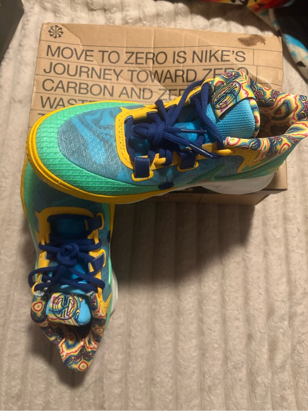Nike Kids' Colorful Blue & Yellow Athletic Shoes Size 5Y BNWT AT-7/58
